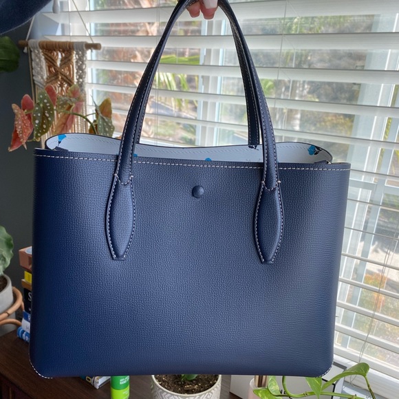 Kate Spade Navy Dainty Bloom Satchel - Picture 2 of 8